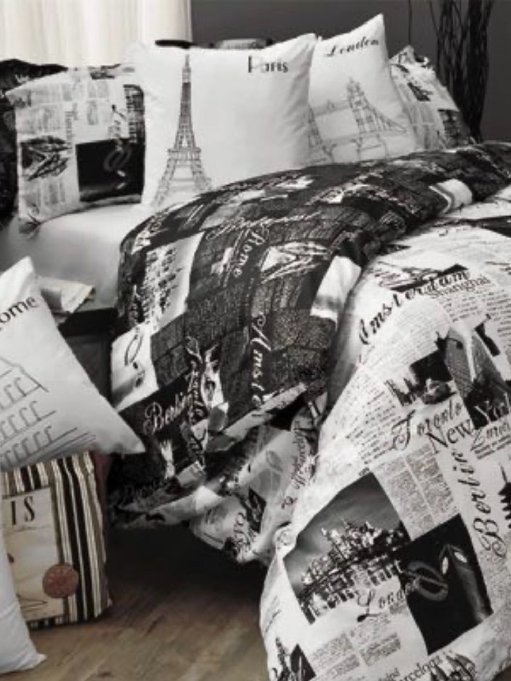 Alamode “Passport”Duvet Cover Set  and Decor